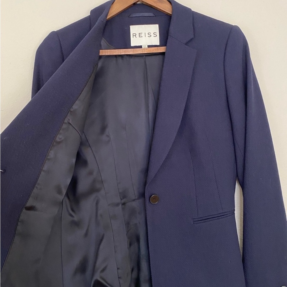 Reiss Navy Topaz Slim Fit Tailored Skirt & Blazer